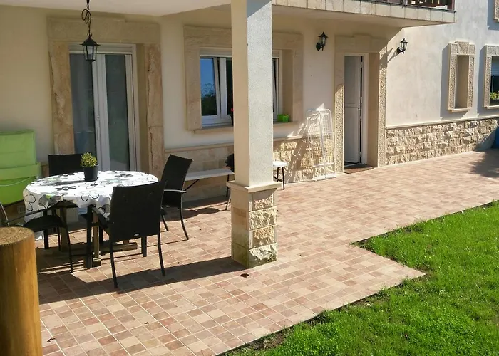 Lur Etxea * El Valle (Basque Country)