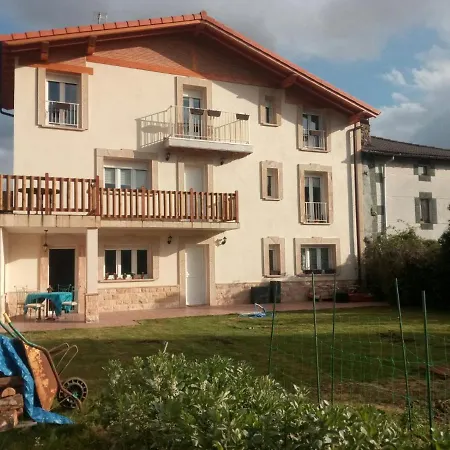 Lur Etxea El Valle (Basque Country)